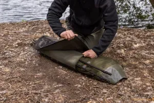 Korda Compac Bivvy Wrap Dark Kamo - Korda Sátortartó Táska Horgász Sátorhoz