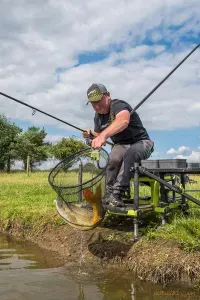 Matrix Aquos Ultra-XD 3,70m 130g - Matrix Távdobó Feeder Bot